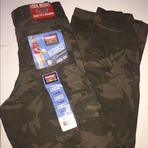 Wrangler cargo pants